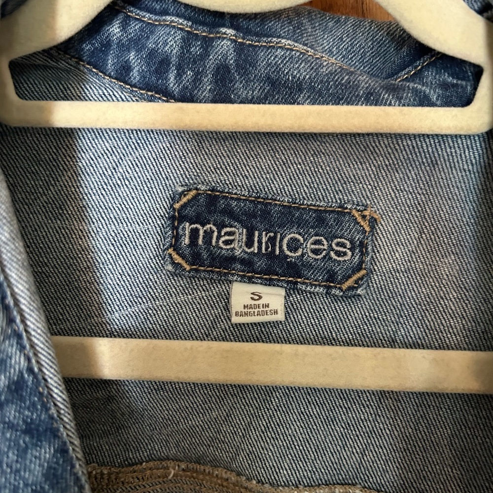 Cropped denim jacket - Picture 2 of 3